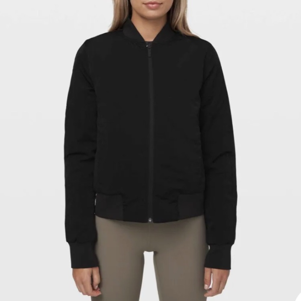 Lululemon nonstop reversible bomber jacket / puffer in black